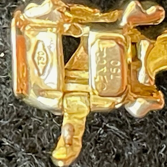 Tiffany & Co 7". 18k Yellow Gold Vintage Signature X Bracelet/Case & Box - Picture 7 of 14